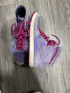Nike Women’s Purple Suede High-Top Sneakers with Pink Laces